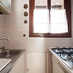 Santa Maria Formosa Apartment Venice